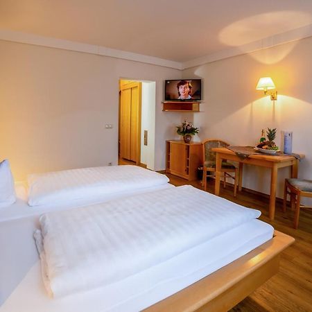 Hotel Lindenhof Hetzenbach à Zell Extérieur photo