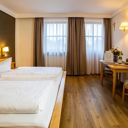 Hotel Lindenhof Hetzenbach à Zell Extérieur photo