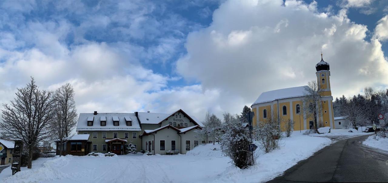 Hotel Lindenhof Hetzenbach à Zell Extérieur photo