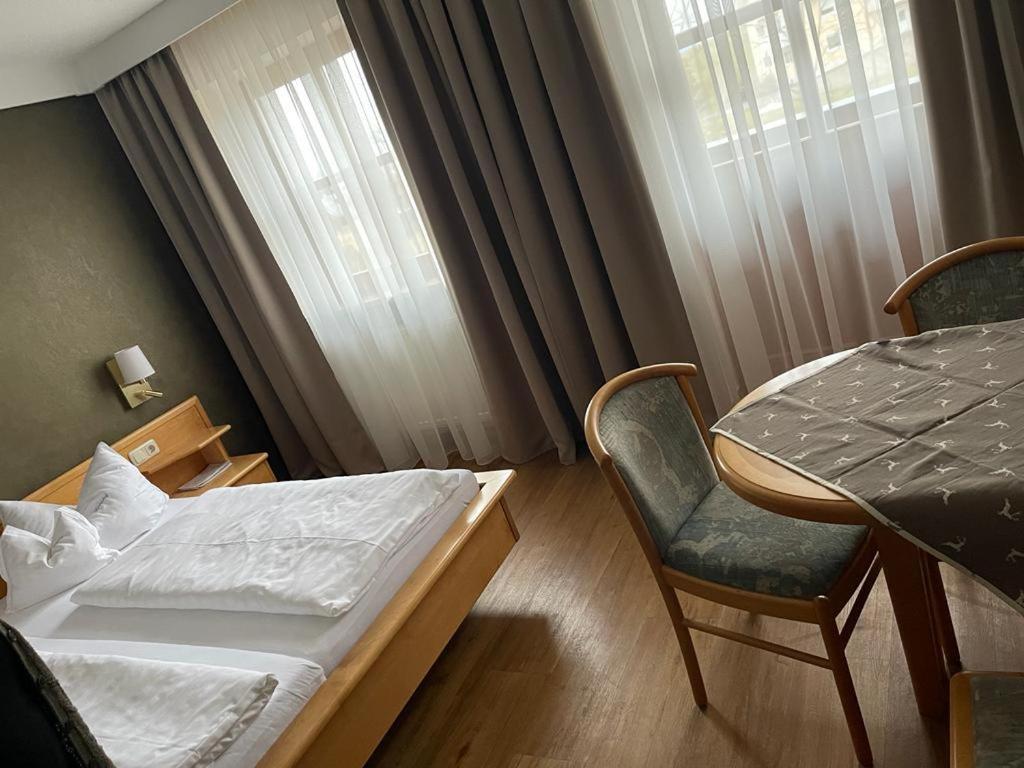 Hotel Lindenhof Hetzenbach à Zell Extérieur photo